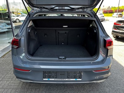 VW_Golf8_Active_Gr_24.jpg
