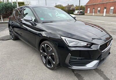 Cupra_Leon_Zw_01.jpg