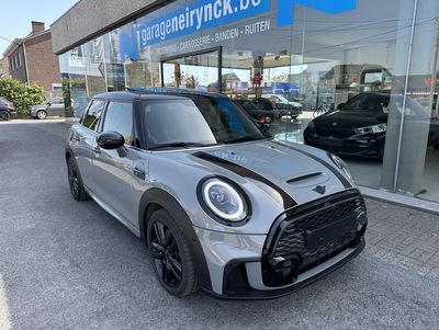 Mini_JCW_01.jpg