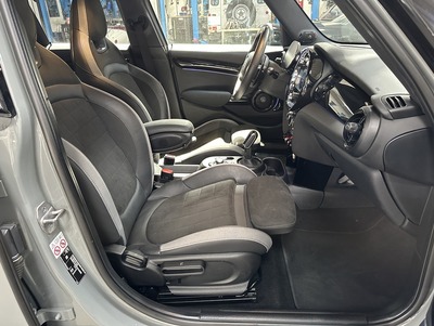 Mini_JCW_25.jpg