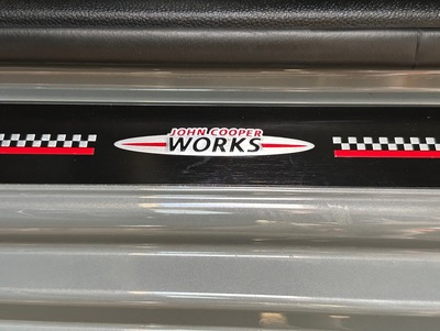 Mini_JCW_37.jpg