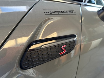 Mini_JCW_33.jpg