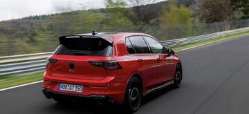 Volkswagen_Golf_GTI_Edition_50_2025_6.jpg