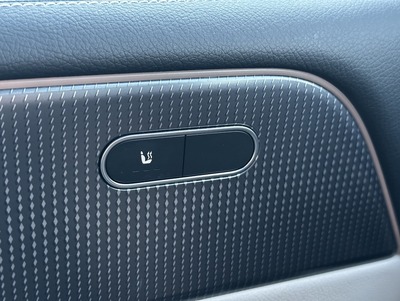 Mercedes_GLB_17.jpg