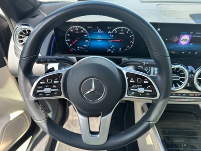 Mercedes_GLB_14.jpg