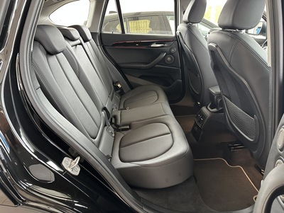 BMW_X1_25.jpg