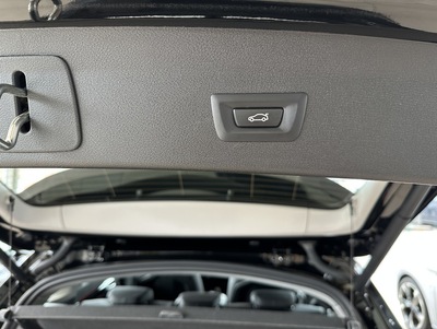 BMW_X1_30.jpg