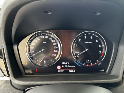 BMW_X1_16.jpg
