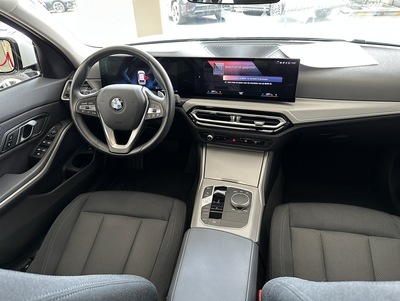 BMW_318Wit_04.jpg
