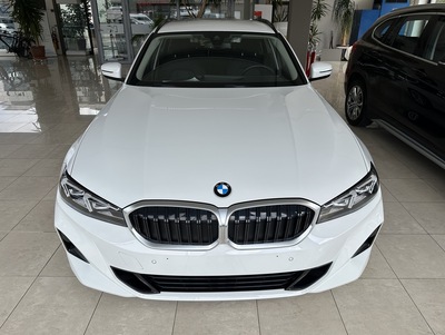 BMW_318Wit_02.jpg
