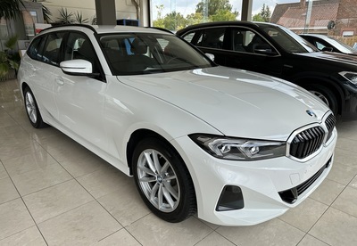 BMW_318Wit_01.jpg