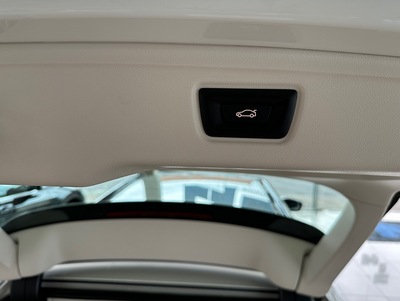 BMW_318Wit_27.jpg