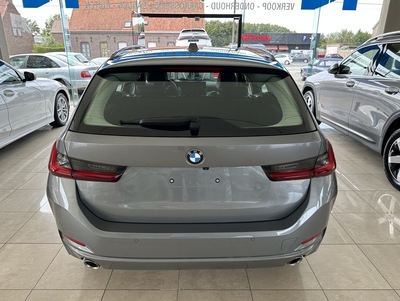 BMW_318iGrijs_25.jpg