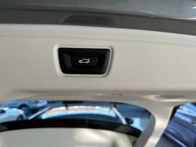 BMW_318iGrijs_30.jpg