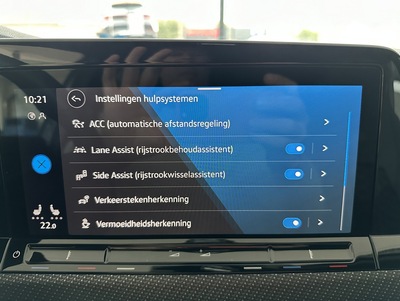 VWGolfGrR_10.jpg