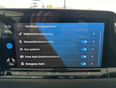 VWGolfGrR_11.jpg