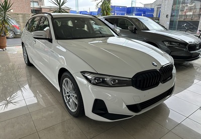 BMW_318Wit_01_tris.jpg