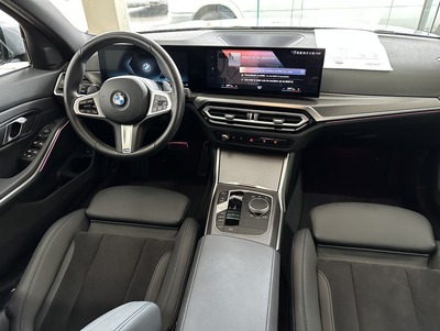 BMW_318iAM_Grijs_04.jpg