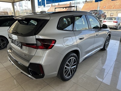 BMW_X1_28.jpg