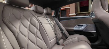 Mercedes_C_EV_03.jpg