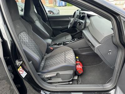 Golf8FaceR_23.jpg
