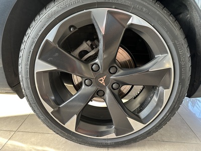 Cupra_Leon_ST_31.jpg