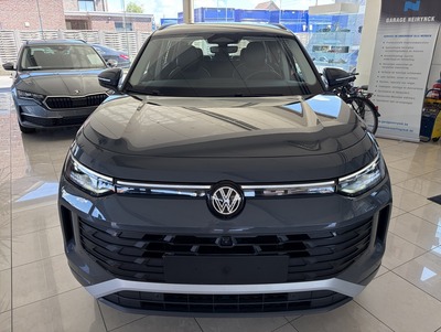 VW_Tayron_02.jpg