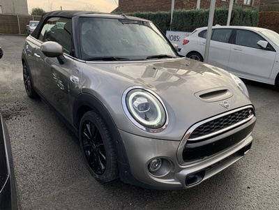 Mini_CabrioS_1.jpg