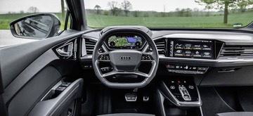 Audi_Q4_SPB_Etron_2.jpg