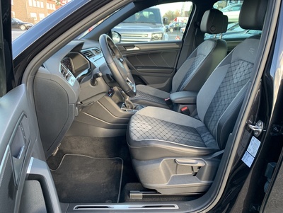 VW_Tiguan_RLine_16.jpg