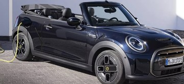 Mini_Cooper_SE_cabrio_1.jpg