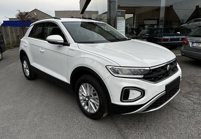 VW_TRoc_Face1.jpg